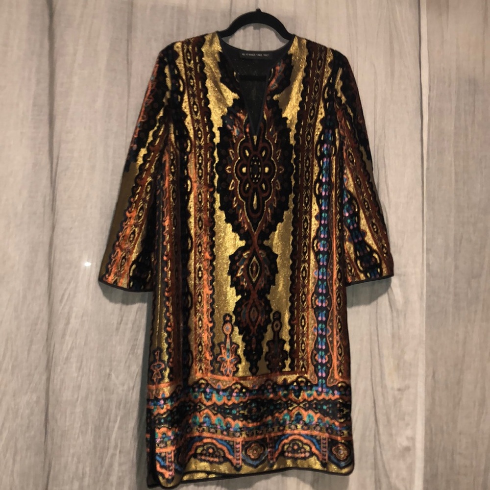 ETRO nwt vibrant dress with bell sleeves